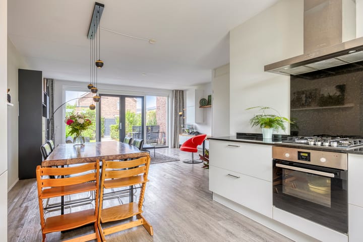 Photo 12 of Burgemeester van Dijkesingel 6