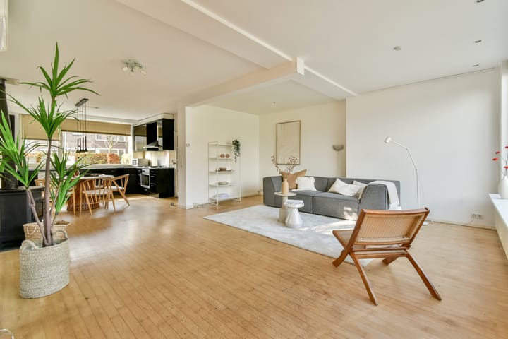 Photo 3 of Meidoornlaan 24