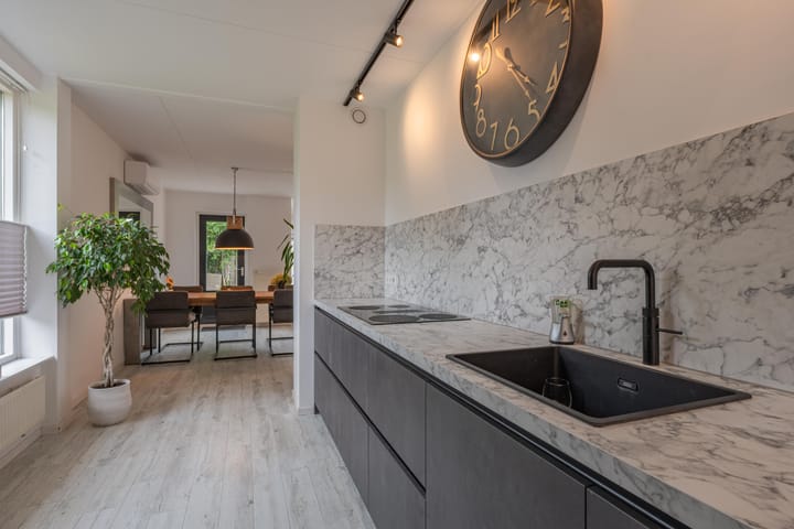 Photo 31 of van Stralenstraat 8