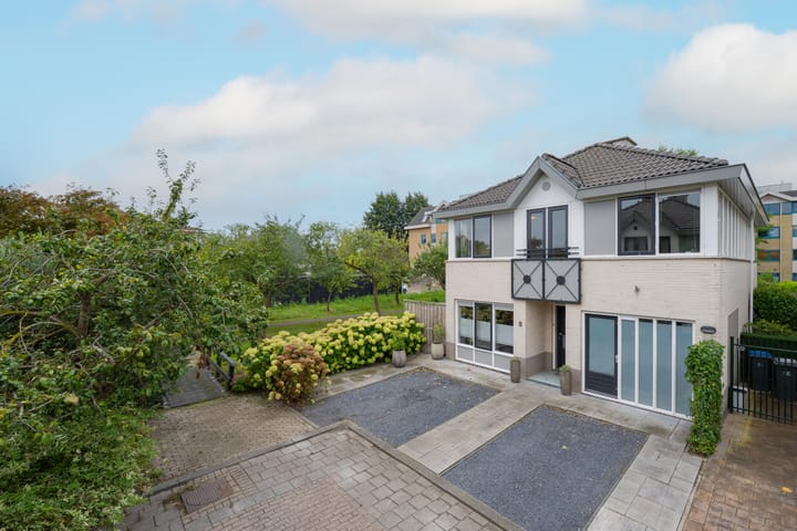 Photo 5 of van Stralenstraat 8