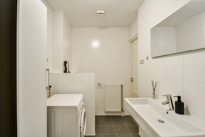 Foto 25 van Eerste Helmersstraat 188-3