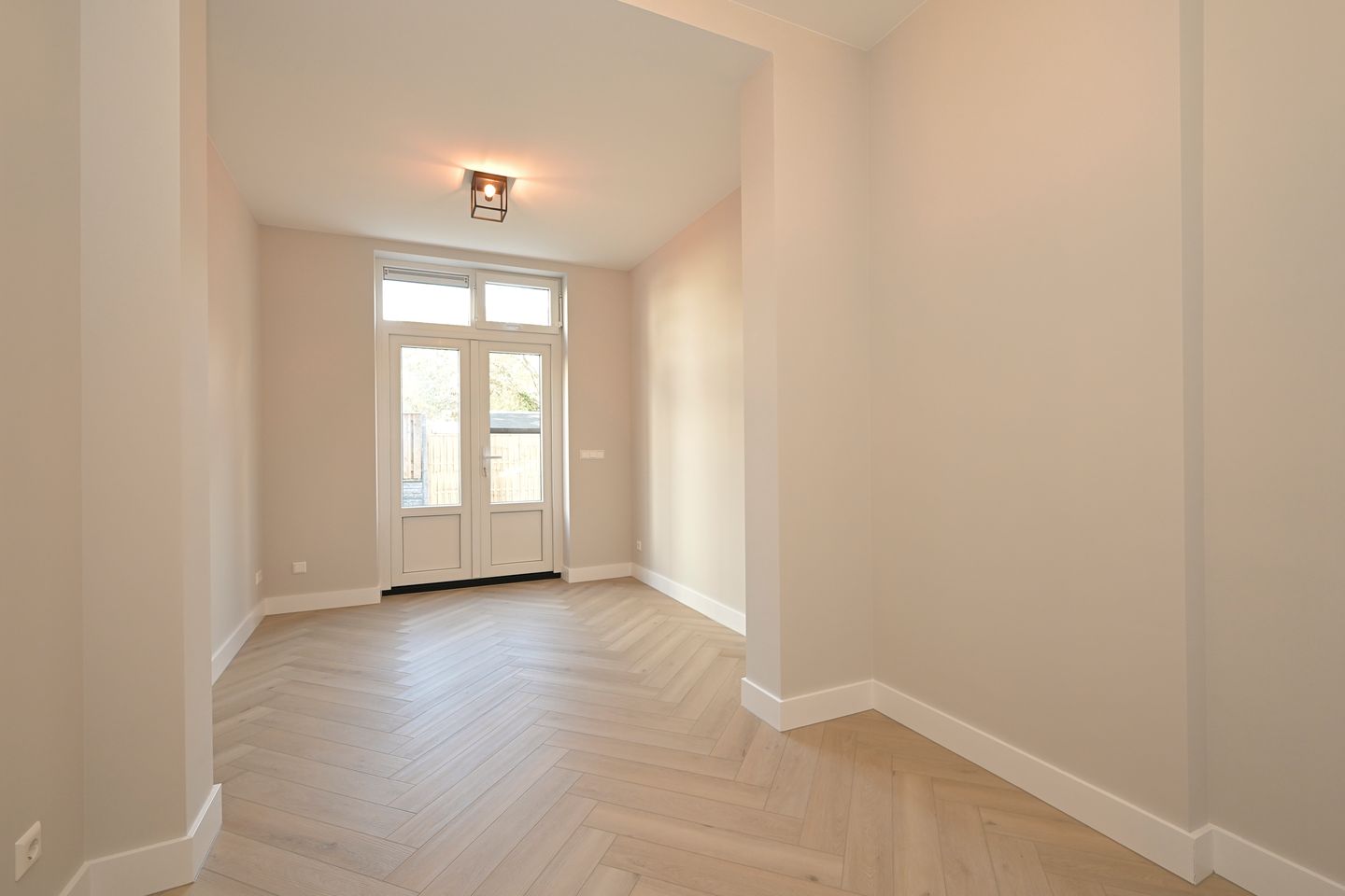 Foto 5 van Hendrik Zwaardecroonstraat 210