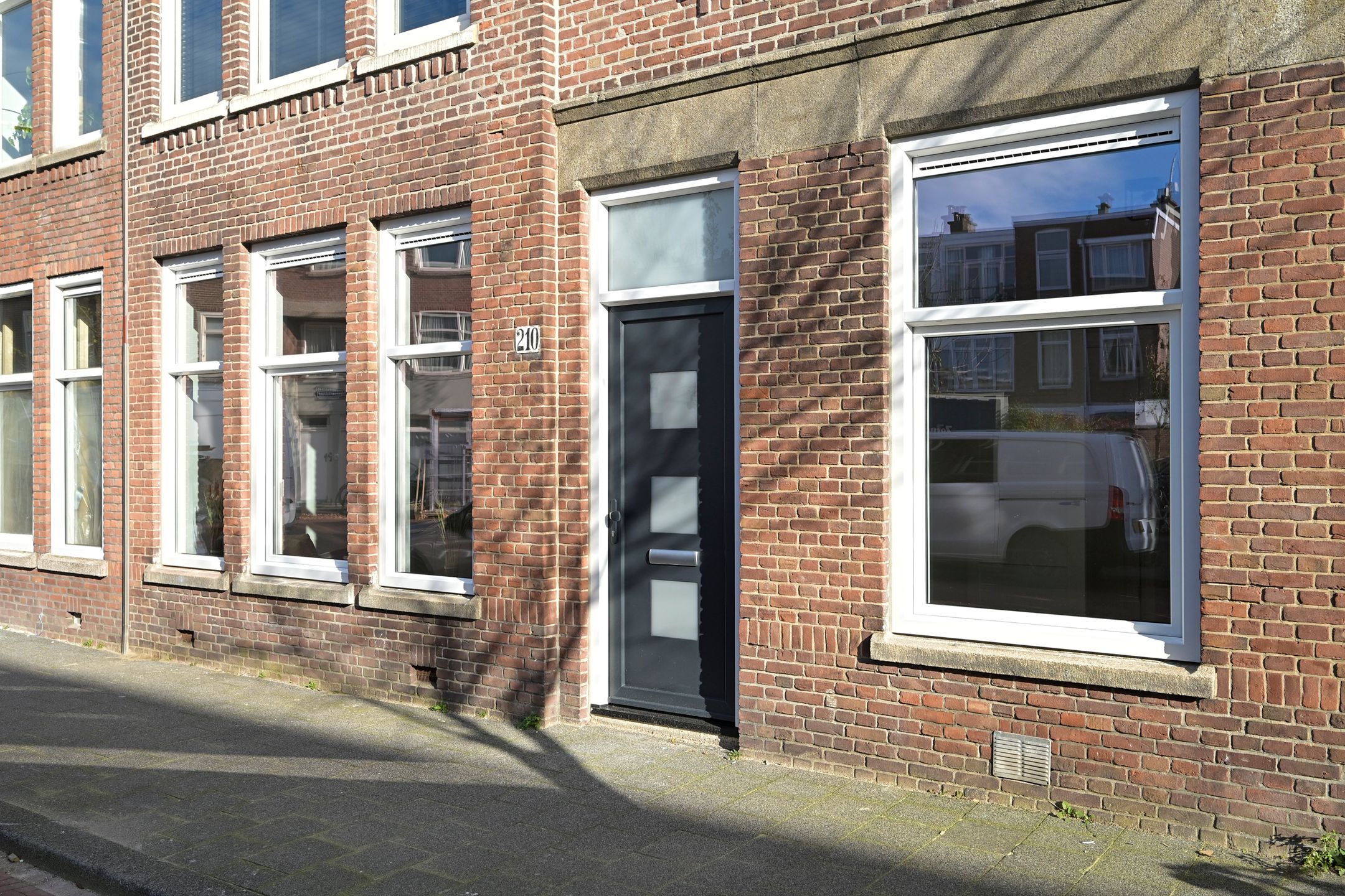 Foto 6 van Hendrik Zwaardecroonstraat 210