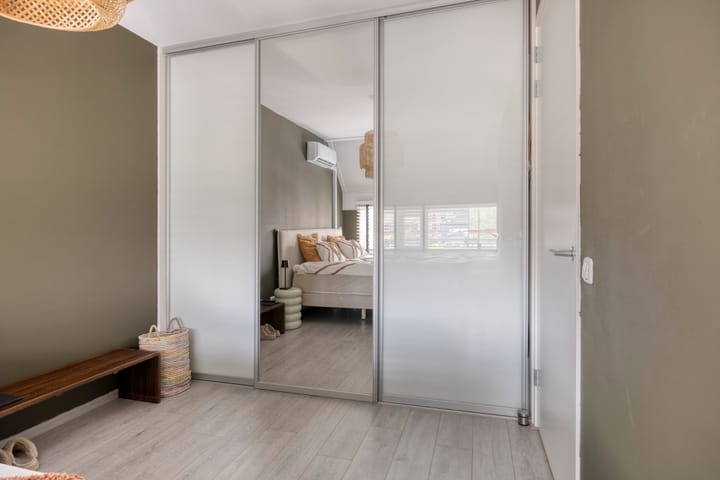 Photo 20 of Vicus 15