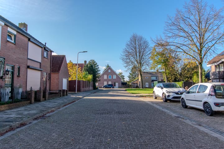 Foto 5 van van Weerden Poelmanlaan 6