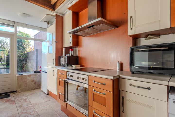 Foto 11 van van Weerden Poelmanlaan 6