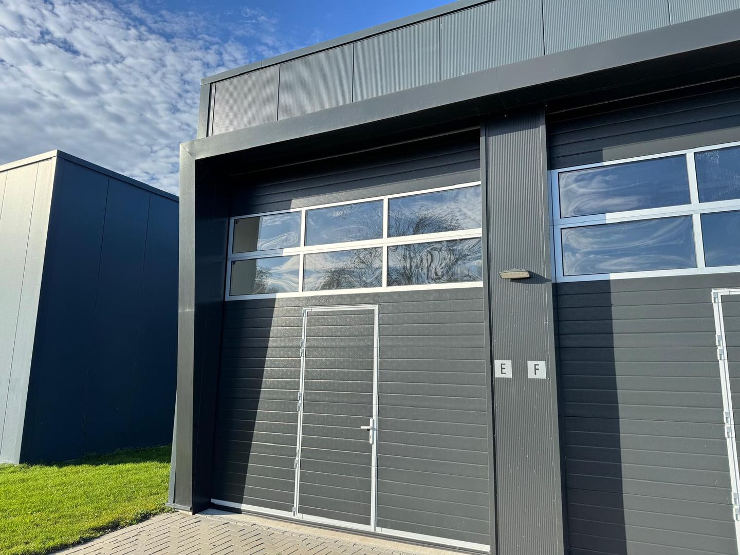 View photo 2 of De Tunen 10-E