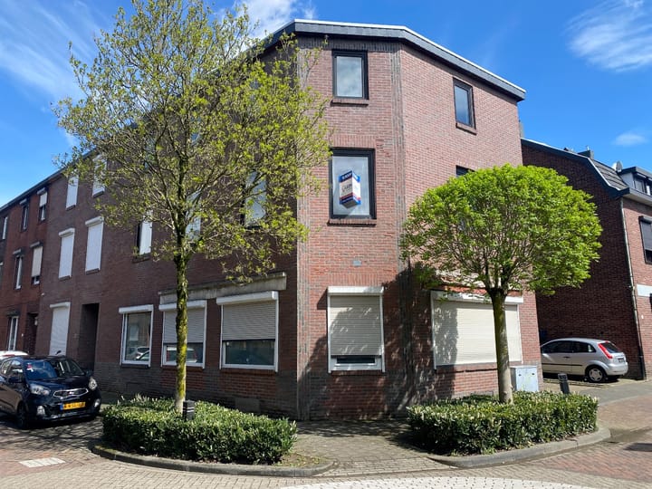 Foto 1 van Theresiastraat 27