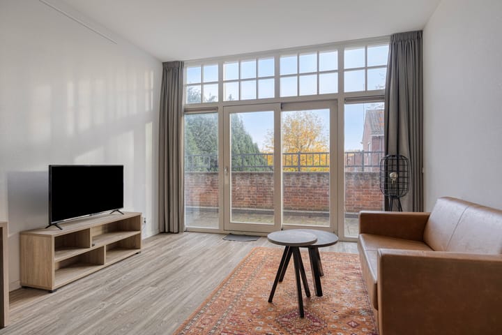 Photo 2 of Loudonstraat 4-06