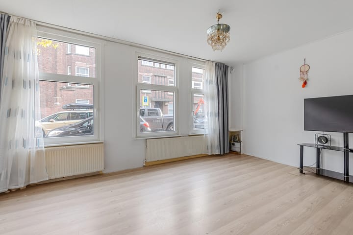 Foto 3 van De Bullstraat 15