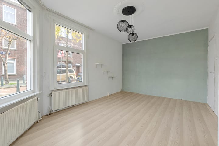 Photo 26 of De Bullstraat 15