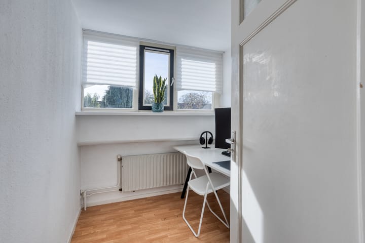 Photo 23 of Petrus Dondersstraat 118