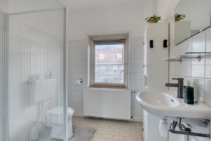 Photo 16 of Petrus Dondersstraat 118