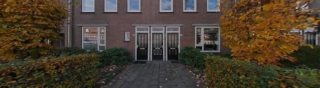 Voorzijde bovenwoning