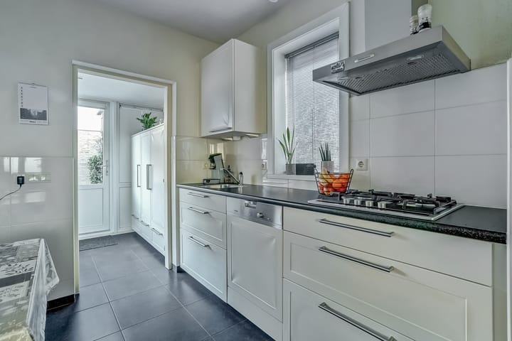 Foto 3 van Pater Helmerplein 20