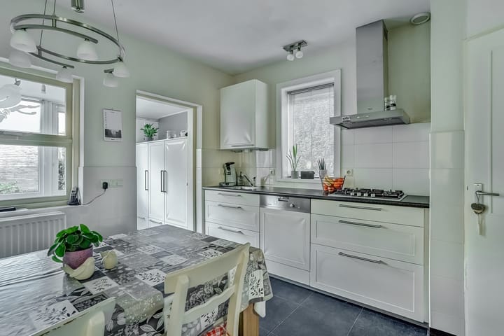 Foto 10 van Pater Helmerplein 20