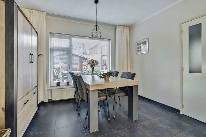 Foto 16 van Pater Helmerplein 20