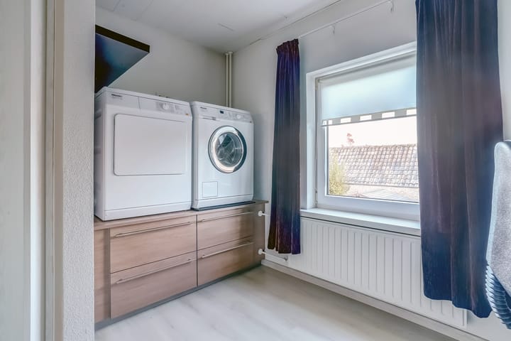 Foto 30 van Pater Helmerplein 20