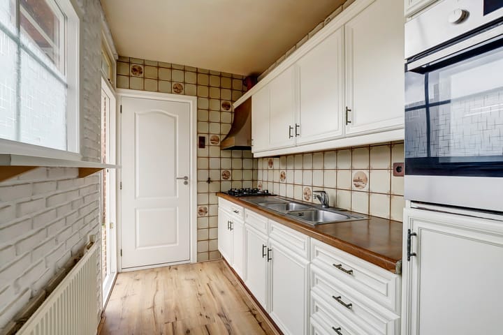 Photo 12 of Elandstraat 48