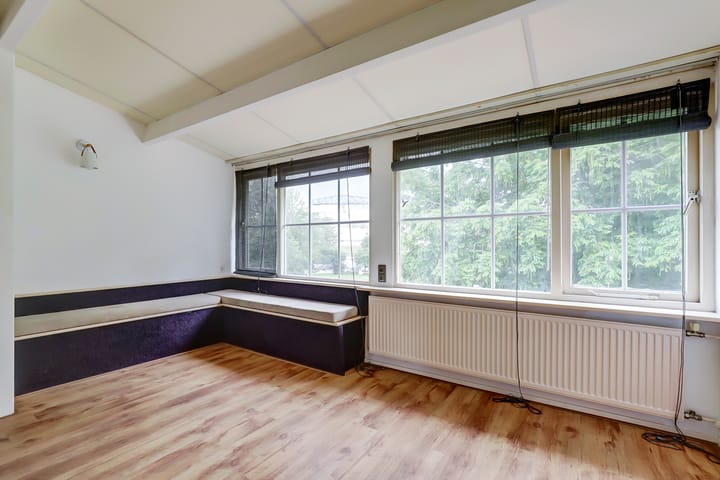 Photo 17 of Elandstraat 48