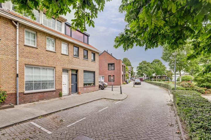 Photo 38 of Elandstraat 48