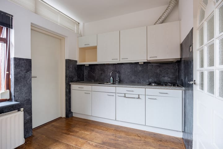 Photo 7 of Graaf Adolfstraat 13