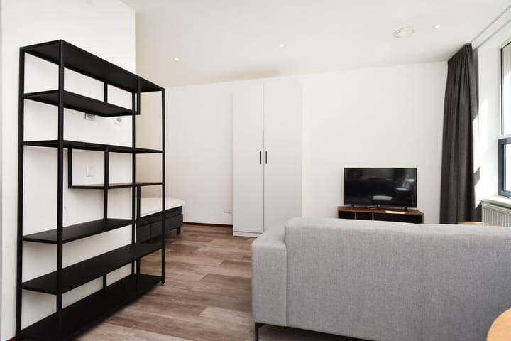 Photo 14 of Kanonstraat 34