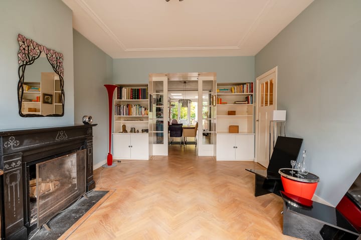 Photo 11 of Van Zuylen van Nijeveltstraat 86