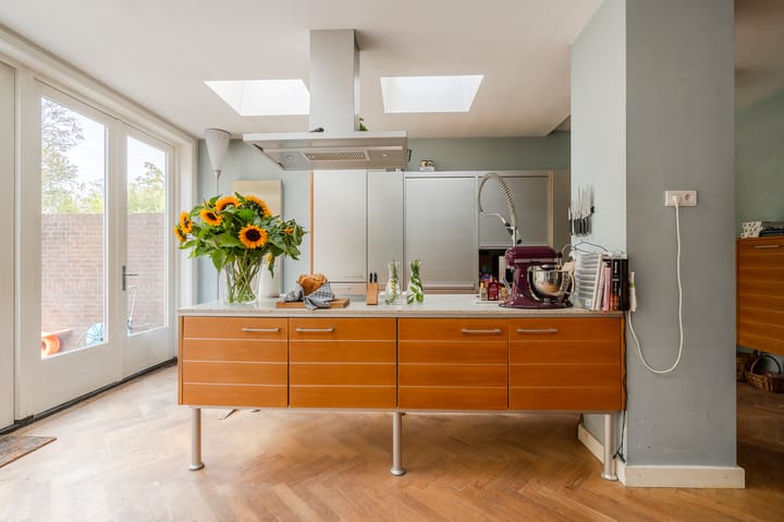 Photo 17 of Van Zuylen van Nijeveltstraat 86