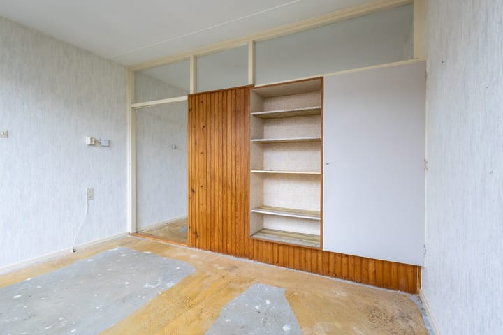 Photo 12 of Bevert 64