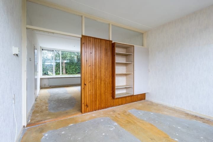 Photo 13 of Bevert 64