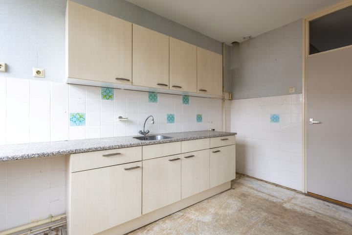 Photo 15 of Bevert 64