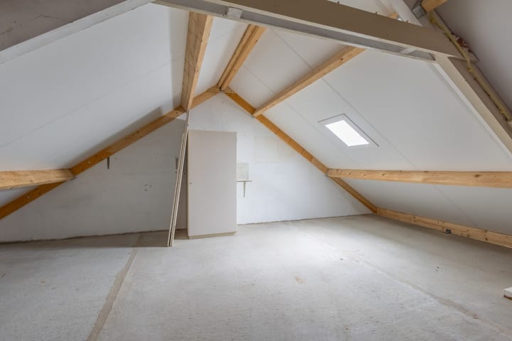 Photo 21 of Bevert 64