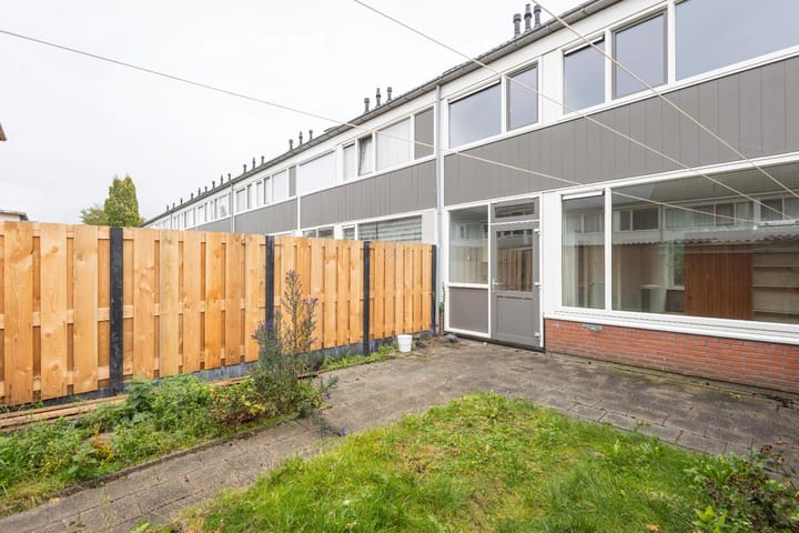 Photo 26 of Bevert 64