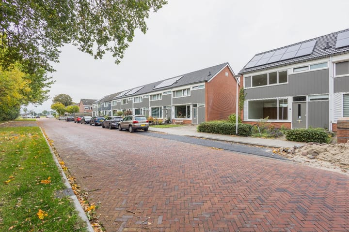 Photo 30 of Bevert 64