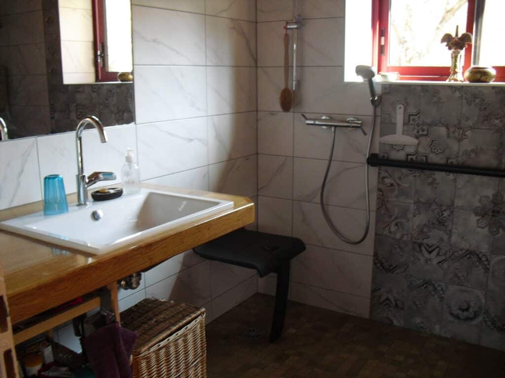 Foto 12 van 5 Chem. du Tunnel