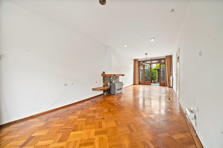 Photo 6 of Fransen van de Puttestraat 25