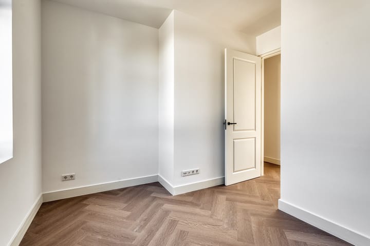 Photo 23 of Brinkstraat 30-A