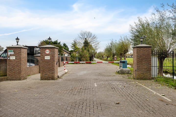 Photo 3 of Scheepjesbrug 418