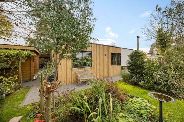 Photo 2 of Scheepjesbrug 418