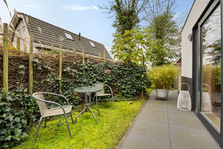 Photo 5 of Scheepjesbrug 418