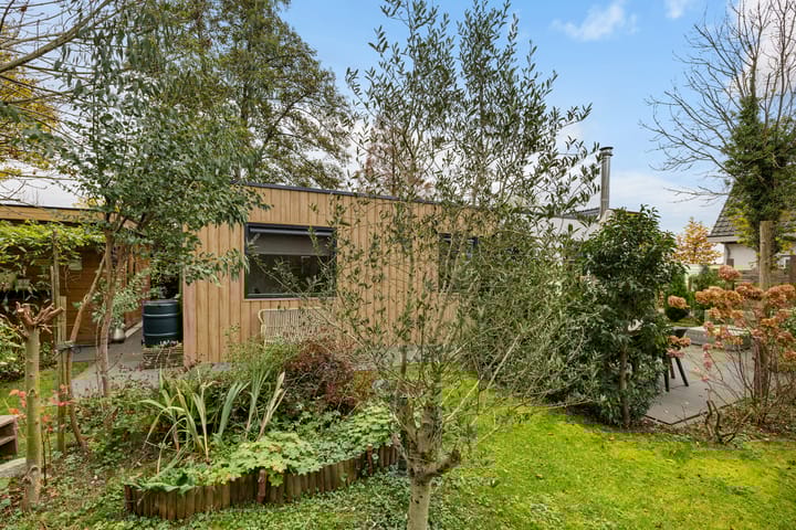 Photo 6 of Scheepjesbrug 418