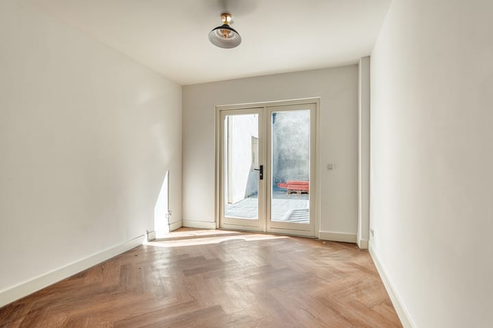 Photo 25 of Brinkstraat 32