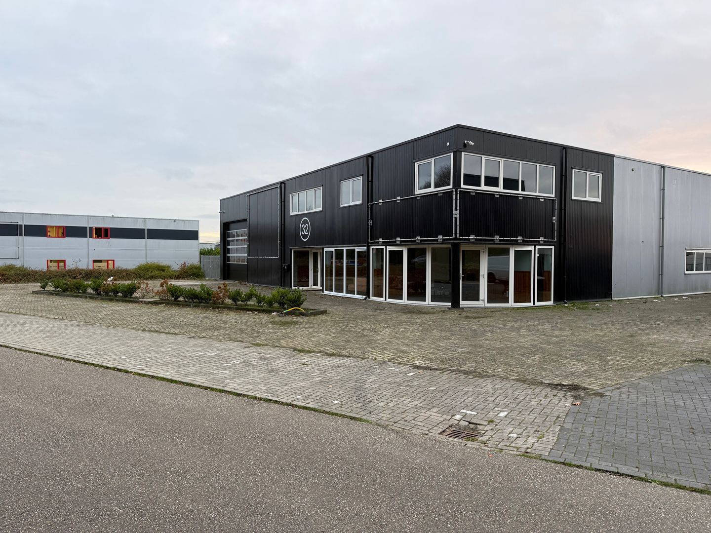 Bekijk foto 3 van Jules Verneweg 32