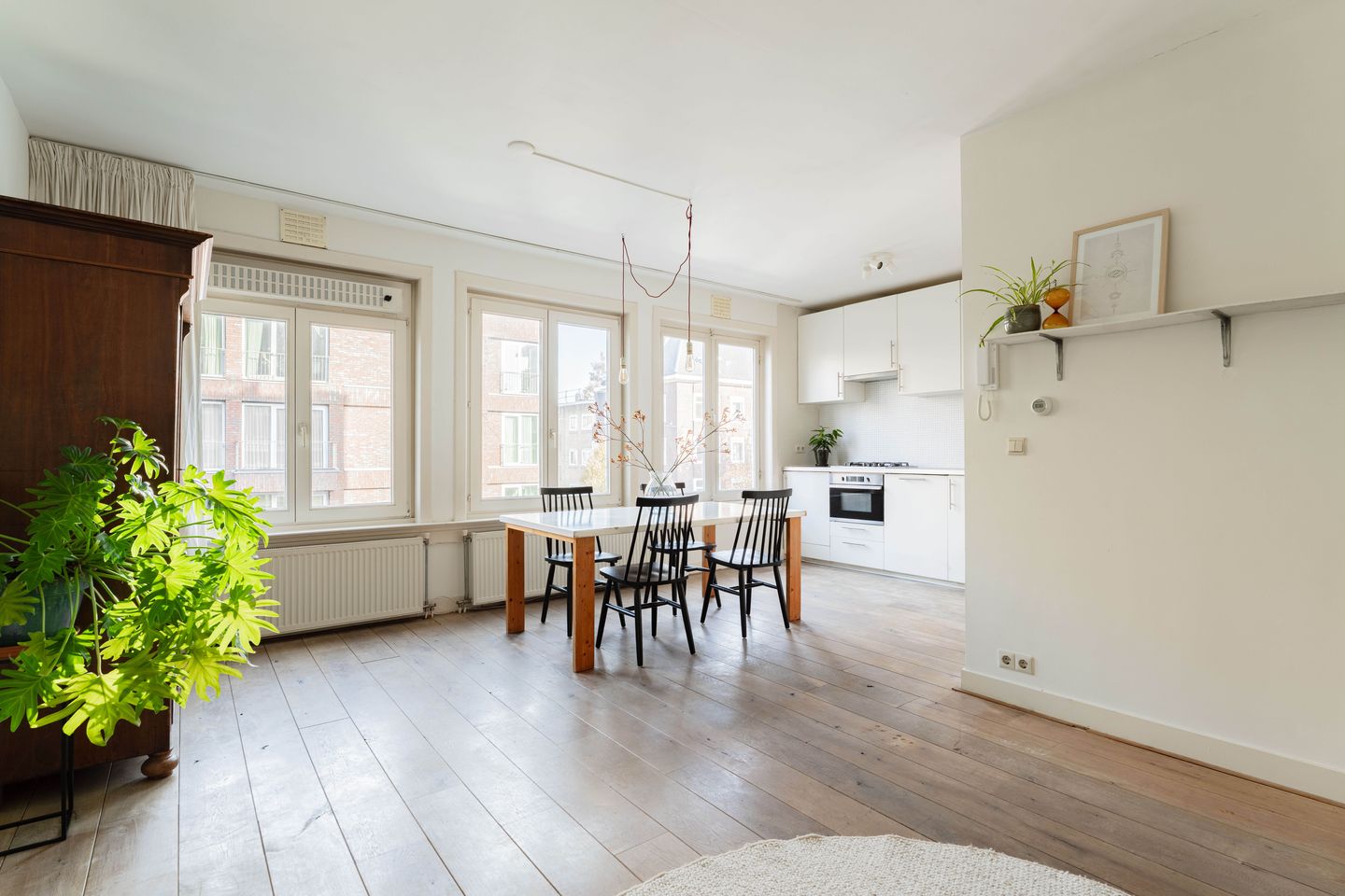 Photo 1 of Jan van Galenstraat 111-C