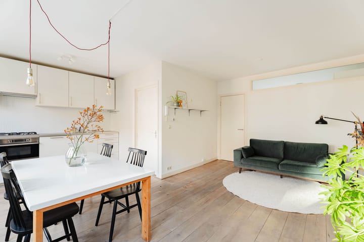 Foto 10 van Jan van Galenstraat 111-C