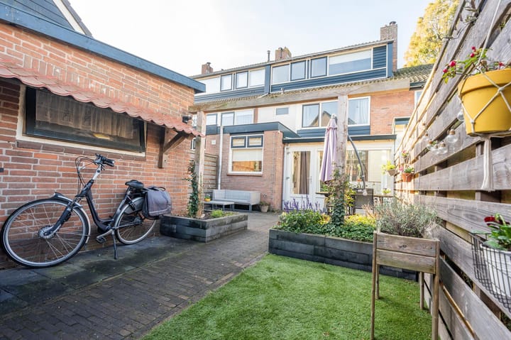 Photo 36 of Meidoornlaan 16