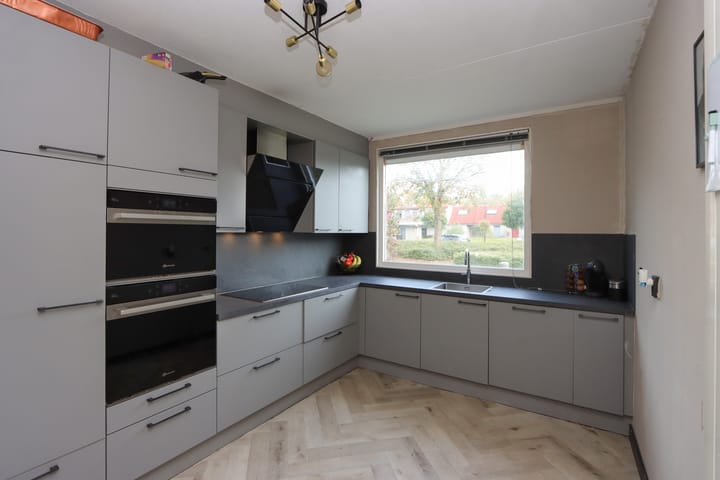 Photo 3 of De Landauer 30