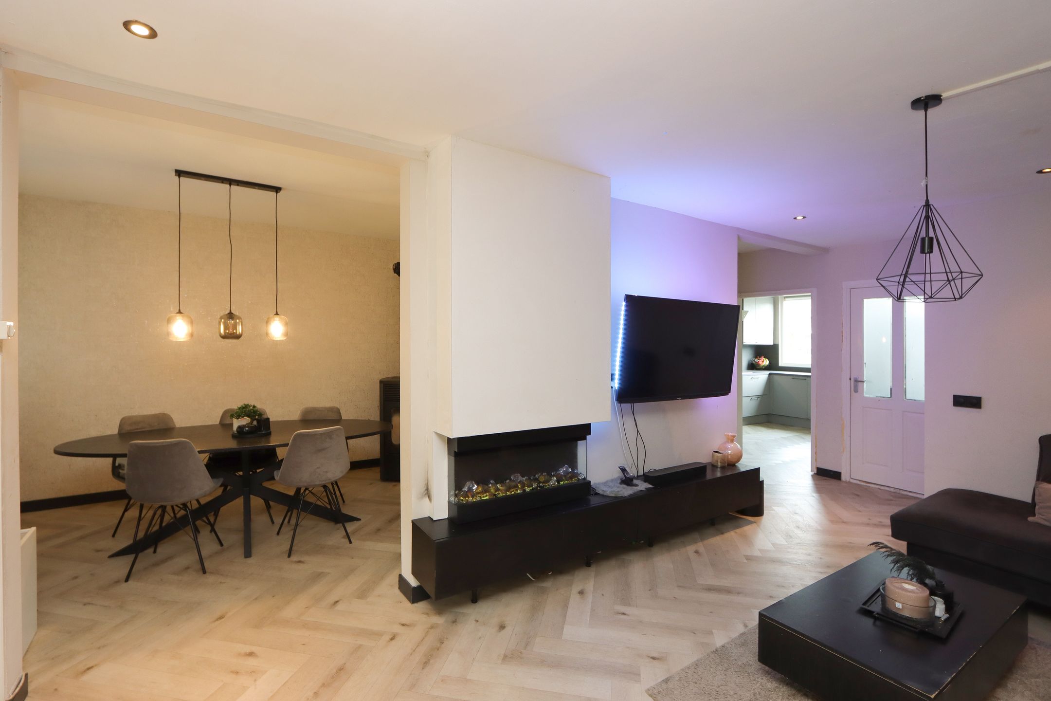 Photo 9 of De Landauer 30