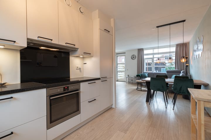 Photo 12 of Katerhals 8